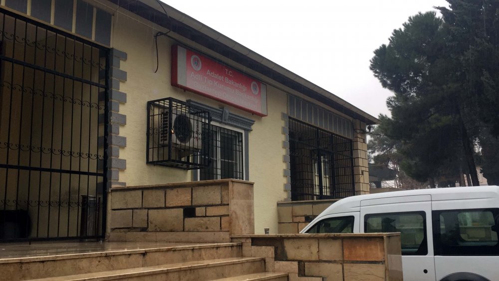 Seyir halindeki otomobilde sırtından vurulan fırıncı öldü