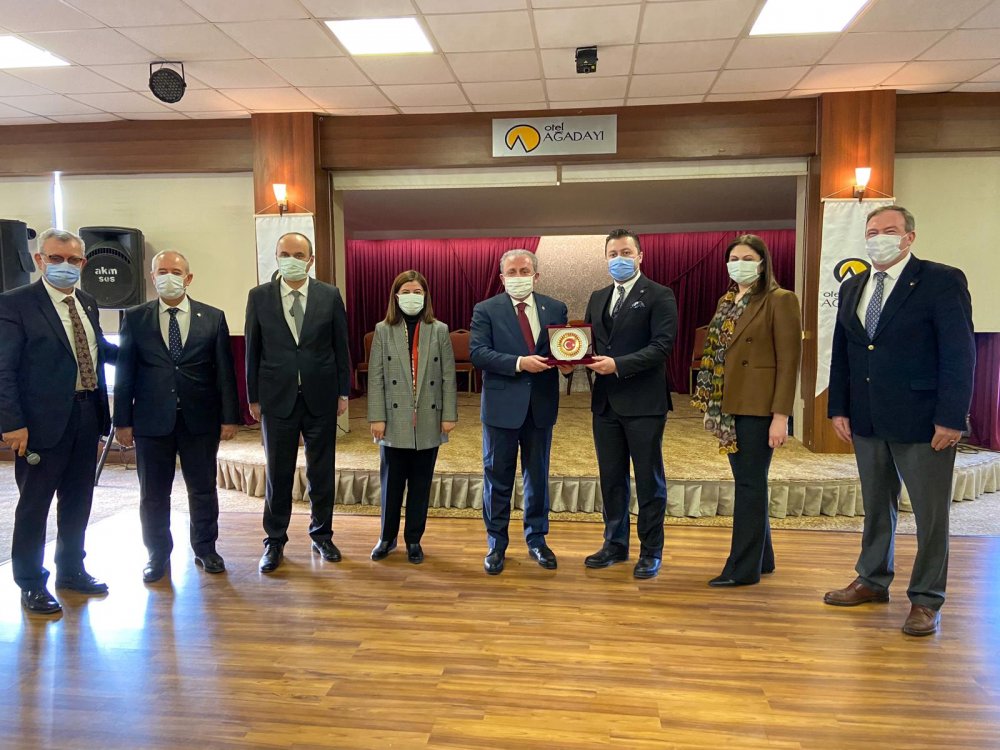 TBMM Başkanı Şentop: Aşının faydalı olduğu konusunda hiçbir tereddüt yok