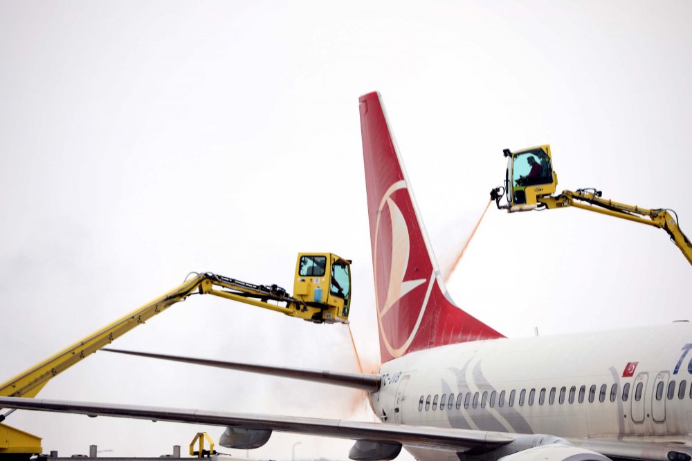 THY, 3 günde 125 uçağa de-icing işlemi uyguladı