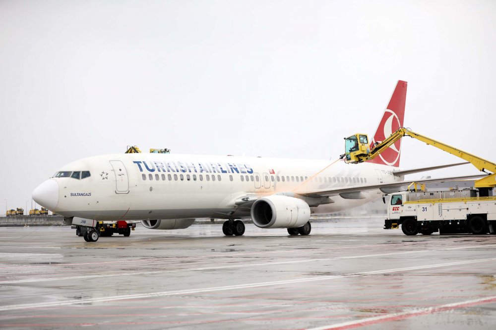 THY, 3 günde 125 uçağa de-icing işlemi uyguladı