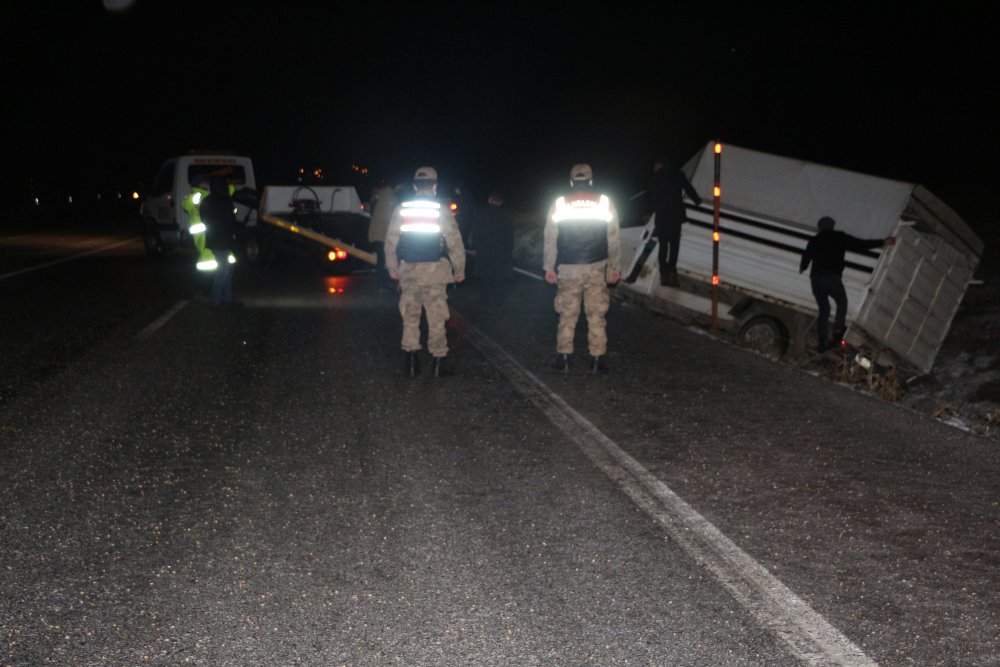 Tokat'ta 3 ayrı buzlanma kazası: 4 yaralı