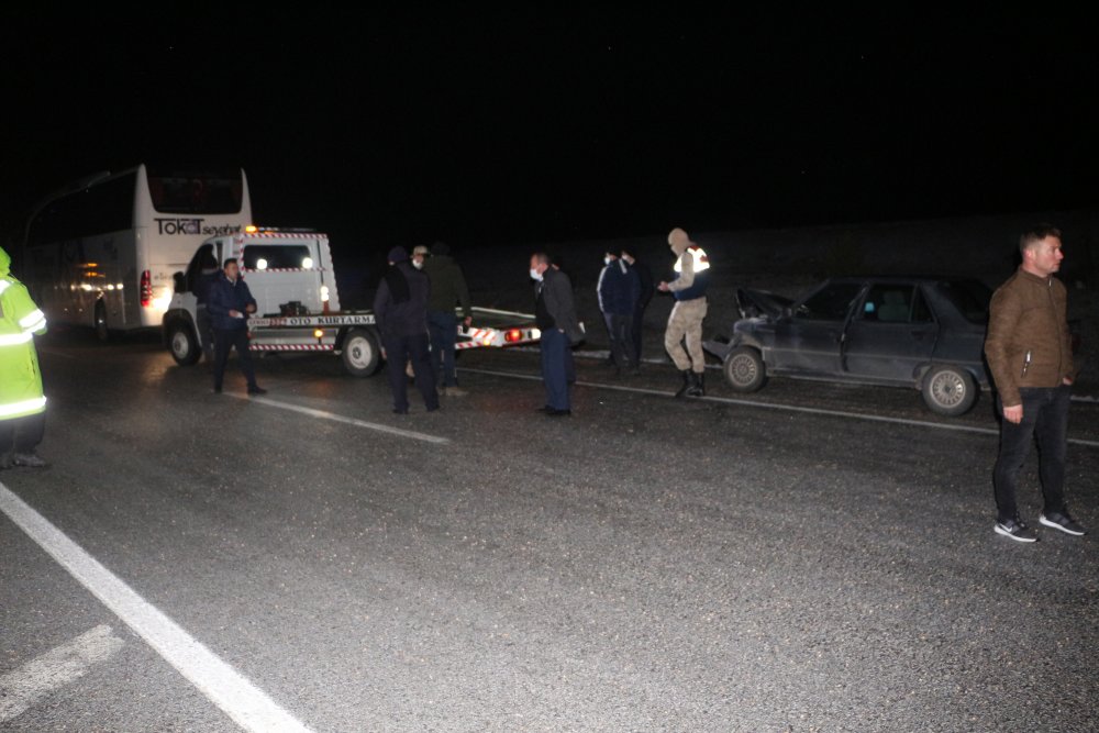 Tokat'ta 3 ayrı buzlanma kazası: 4 yaralı