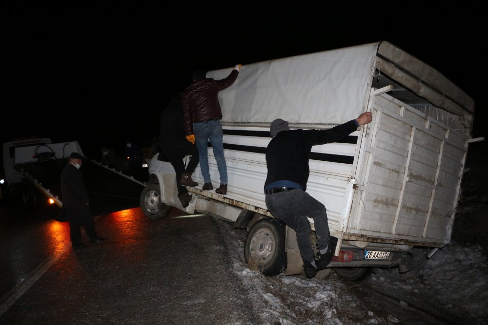 Tokat'ta 3 ayrı buzlanma kazası: 4 yaralı
