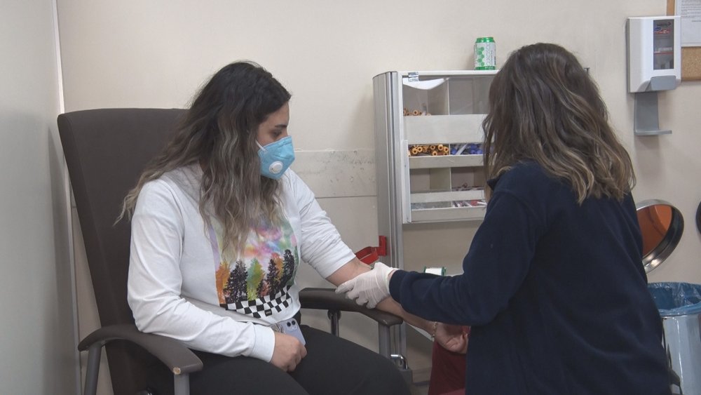 Uzmanından uyarı: Aşı olmak için antikor testi yaptırmaya gerek yok