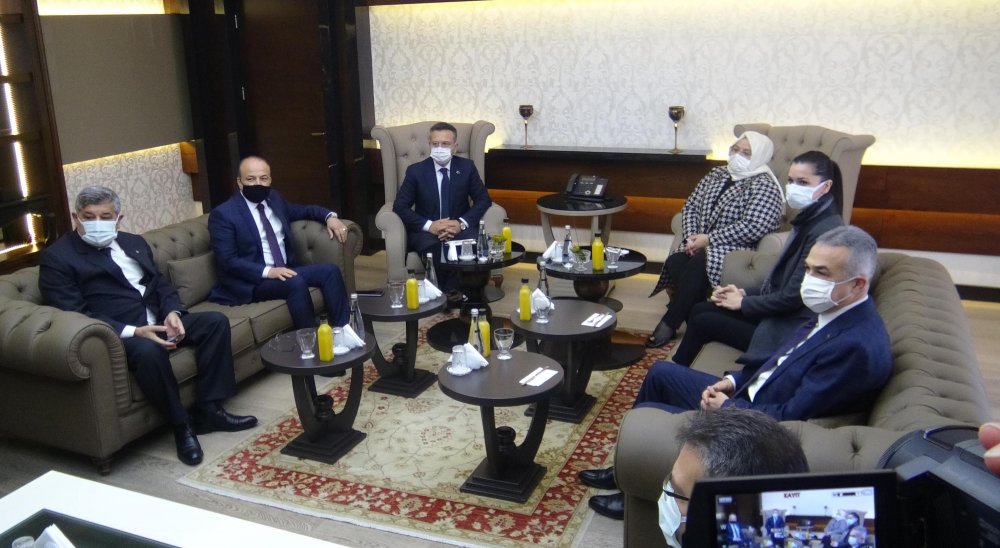 Bakan Selçuk, AK Parti Kongresi için Aydın'da