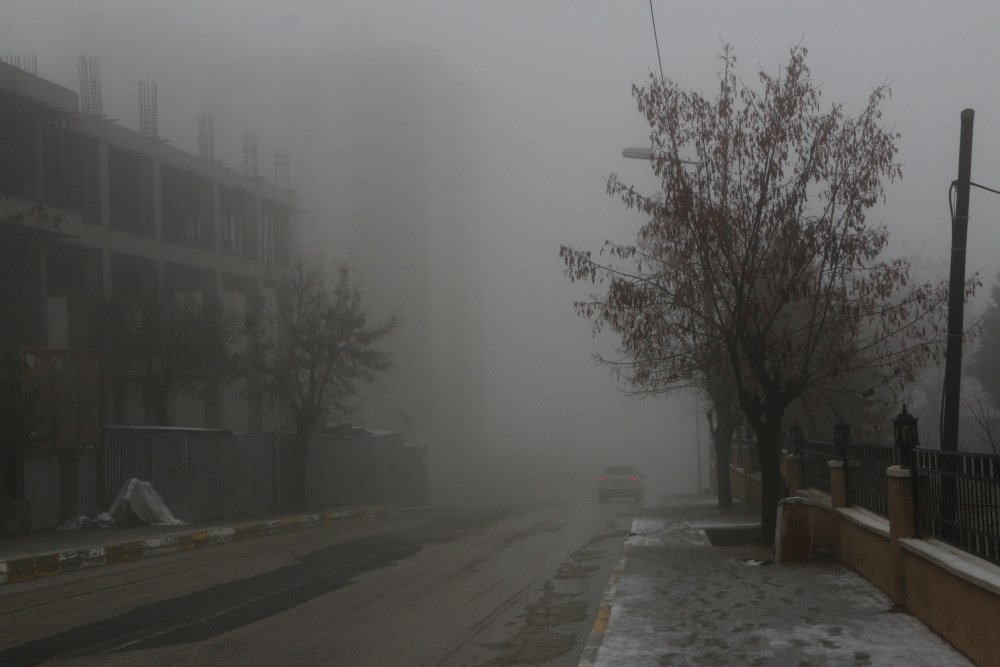 Şırnak'ta 17 köy ve 5 mezra yolu kardan kapandı