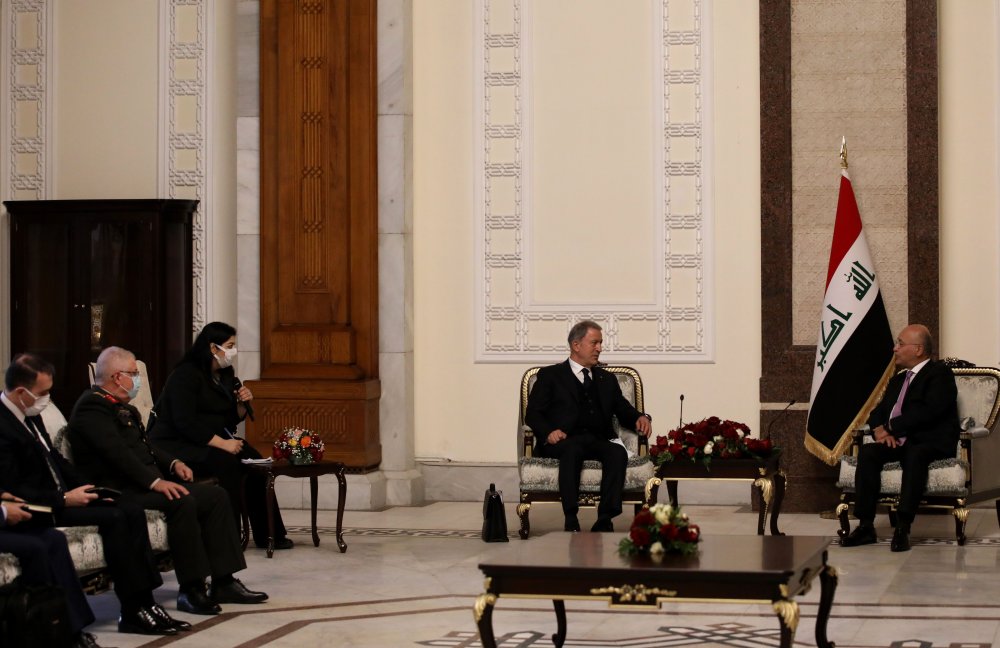 Bakan Akar'dan sürpriz Irak ziyareti