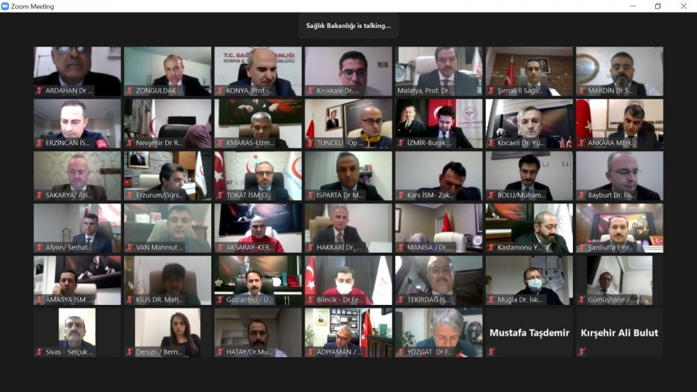 Bakan Koca: Sağlık çalışanlarımızdan 830 bin kişi aşının ilk dozunu oldu