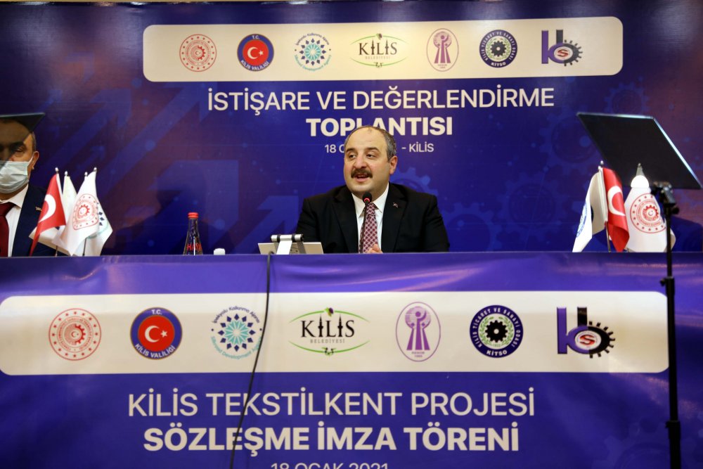 Bakan Varank: Facebook da Türkiye'de bir temsilcilik açma kararını açıkladı.