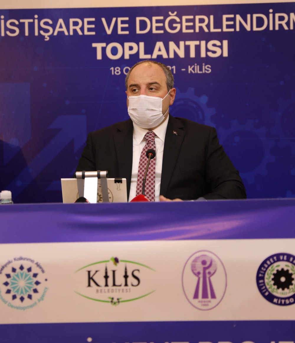 Bakan Varank: Facebook da Türkiye'de bir temsilcilik açma kararını açıkladı.