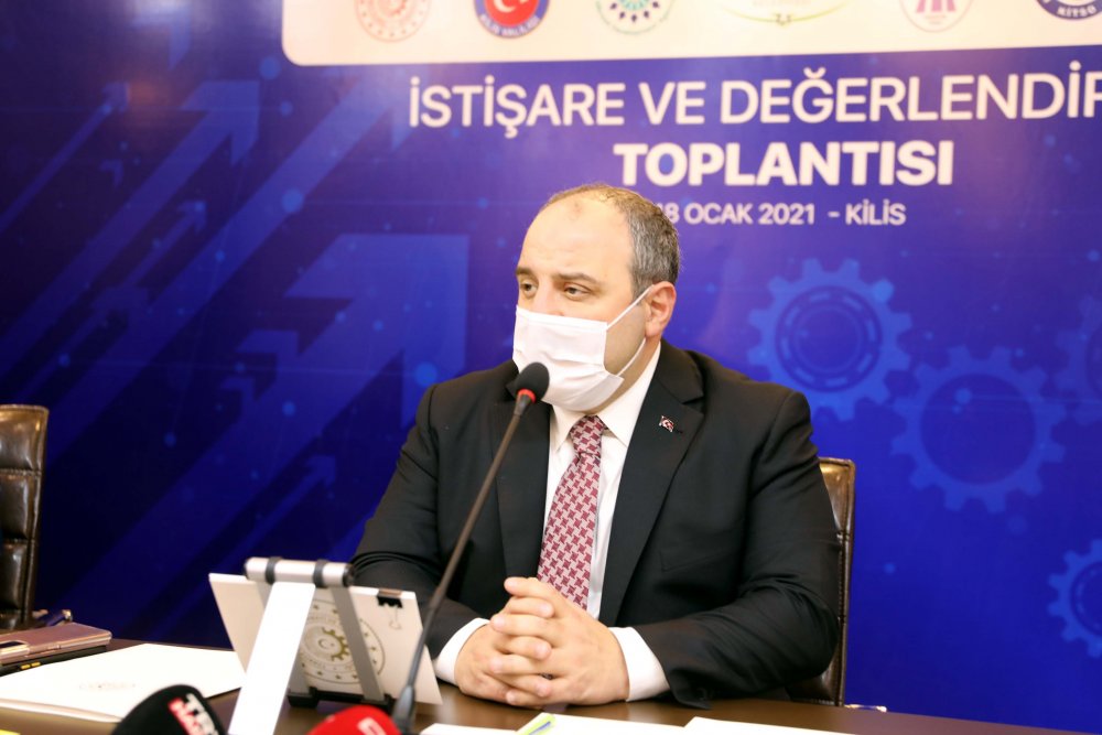 Bakan Varank: Facebook da Türkiye'de bir temsilcilik açma kararını açıkladı.