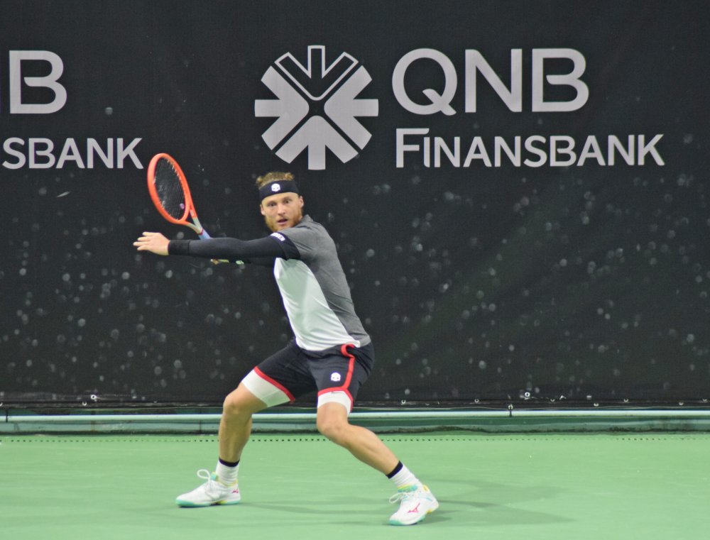 Istanbul Indoor Challenger'da Ergi Kırkın ikinci turda