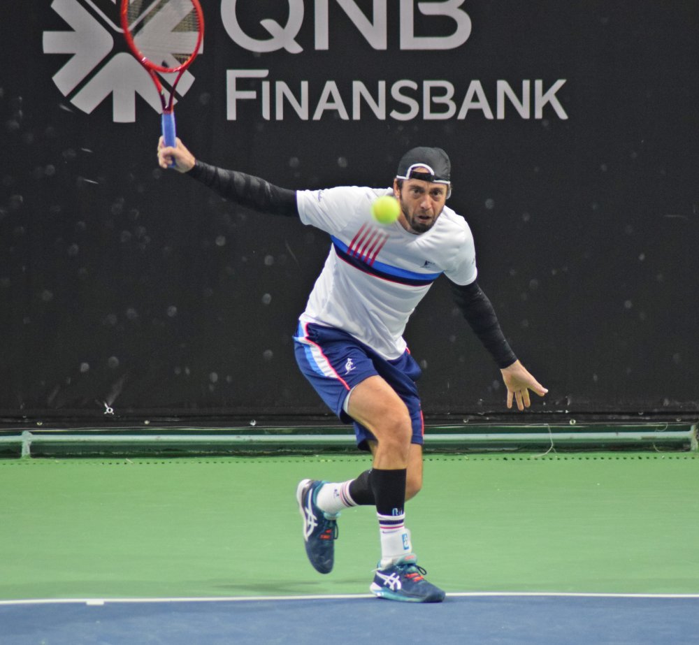 Istanbul Indoor Challenger'da Ergi Kırkın ikinci turda
