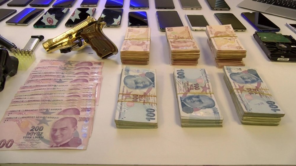 İstanbul'da yasa dışı bahis oynatan suç örgütüne operasyon