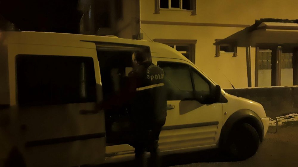 Kardeşini hayatını sonlandırdı  'Elimi ayna kesti' diyerek teslim oldu