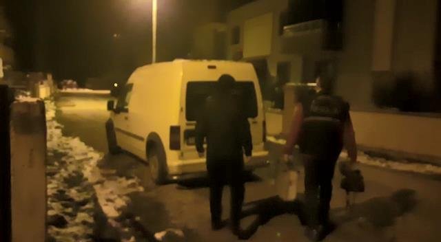 Kardeşini hayatını sonlandırdı  'Elimi ayna kesti' diyerek teslim oldu
