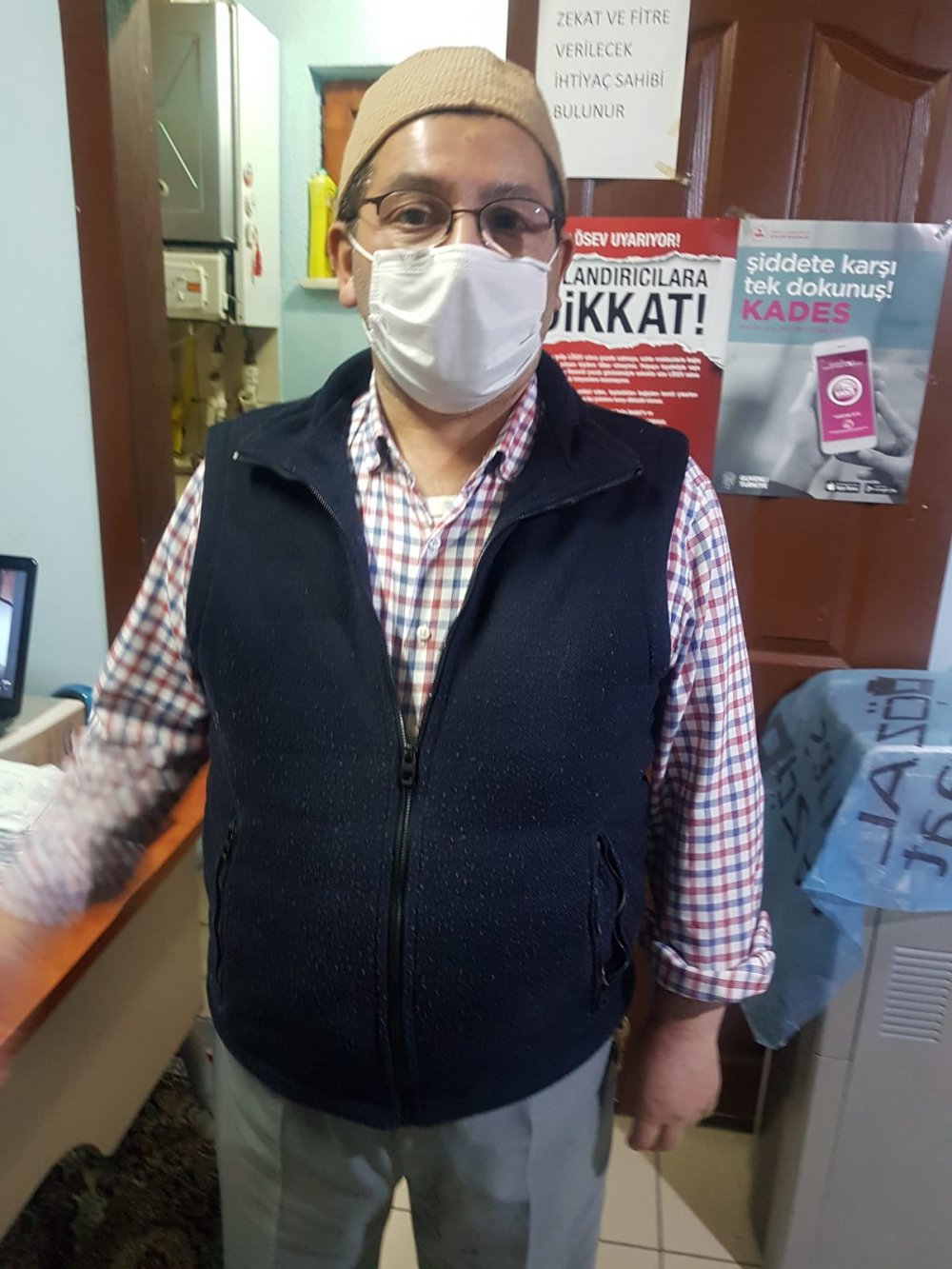 Kayseri’de muhtarlıkta sıra bekleyen hurdacı öldü