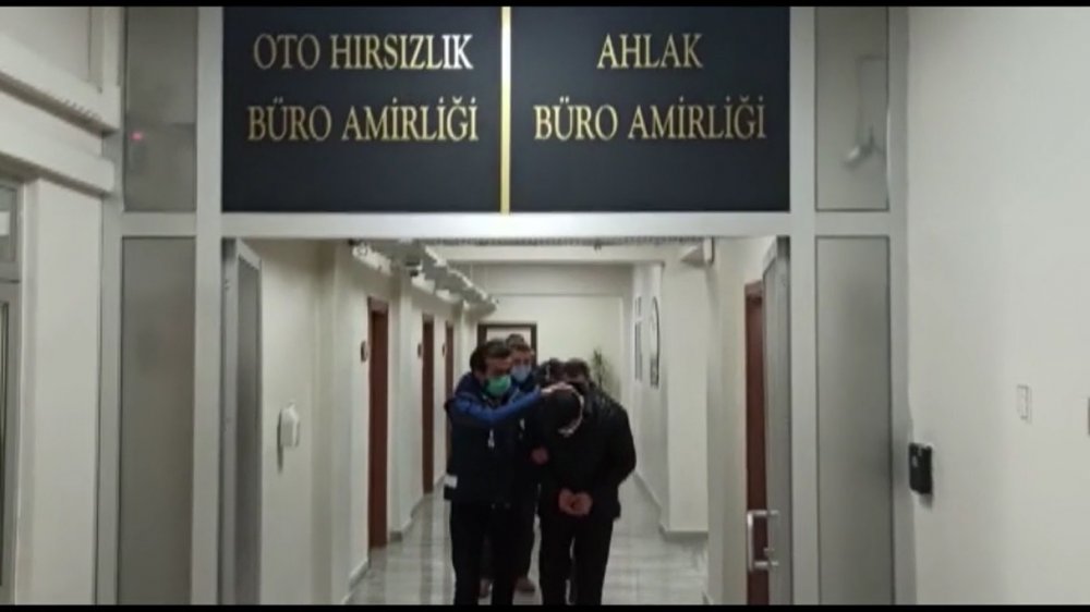 ÖĞRENCİLER ÜZERİNDEN PİYASAYA SÜRDÜLER: Ankara'da lüks otomobil çetesi