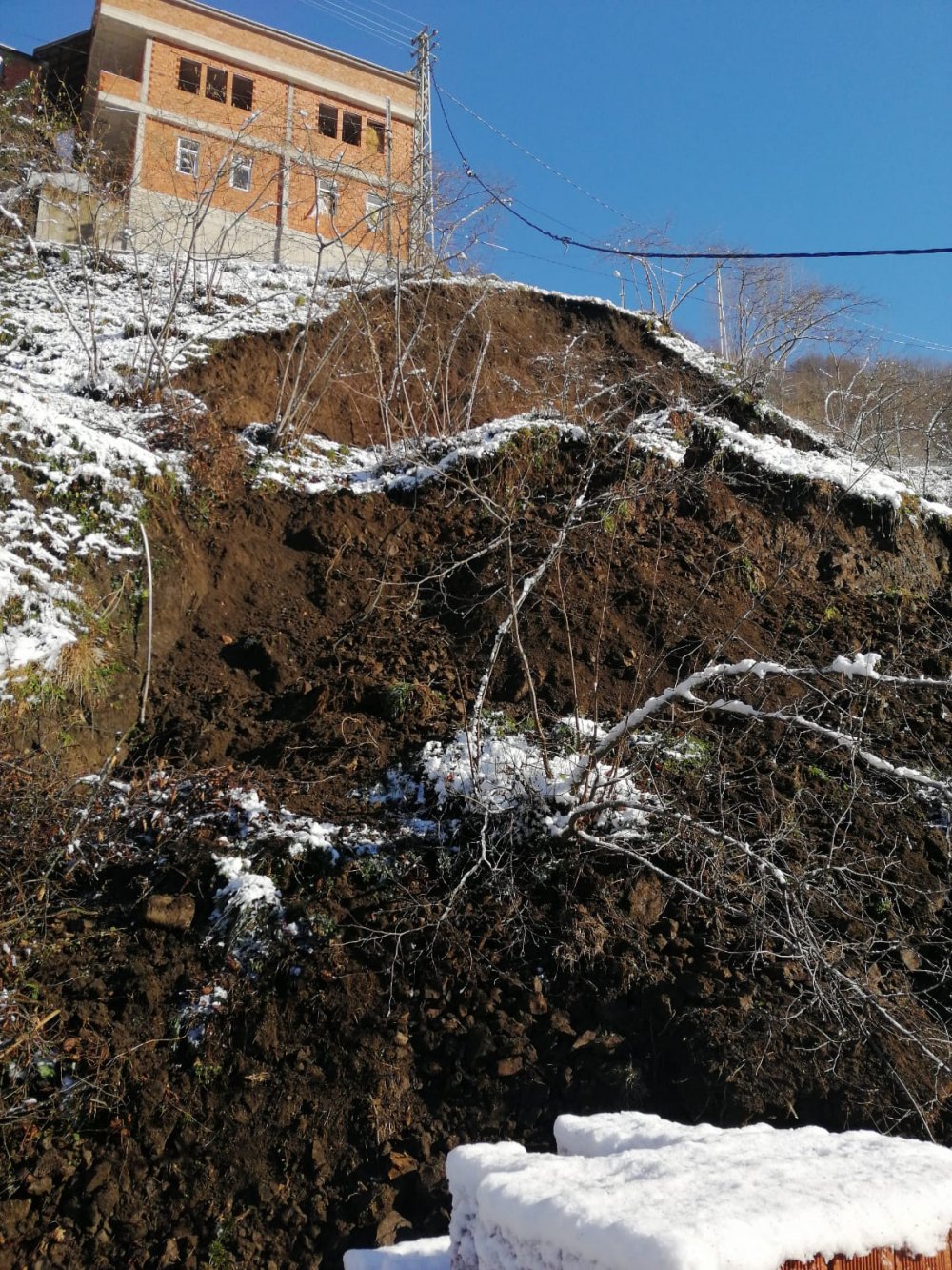 Trabzon’da, heyelan