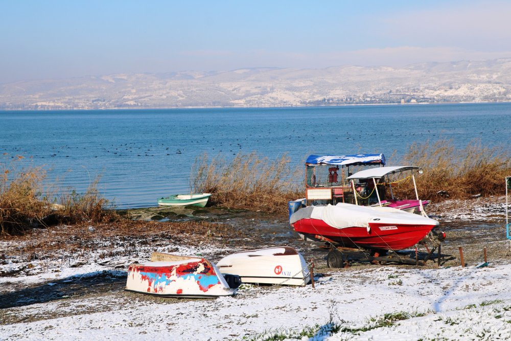 Yağışlar Sapanca Gölü'nde su seviyesini yükseltti