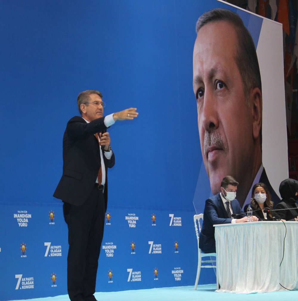 AK Parti Genel Başkan Yardımcısı Canikli: Macron, bükemediği bileği öptü