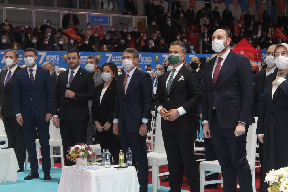 AK Parti Genel Başkan Yardımcısı Canikli: Macron, bükemediği bileği öptü