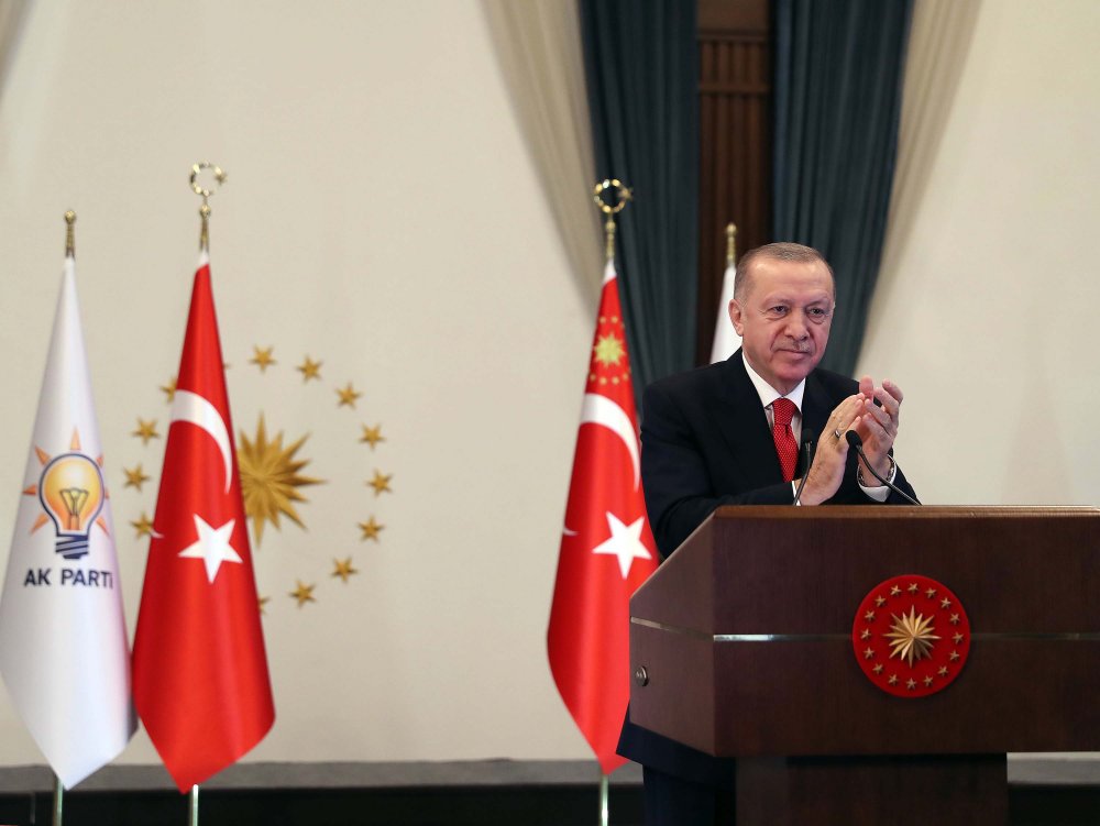 Erdoğan'dan kritik açıklama: Milletin yarısından fazlasının desteğini alamayan hiç kimseye ülkenin yönetimi teslim edilemez