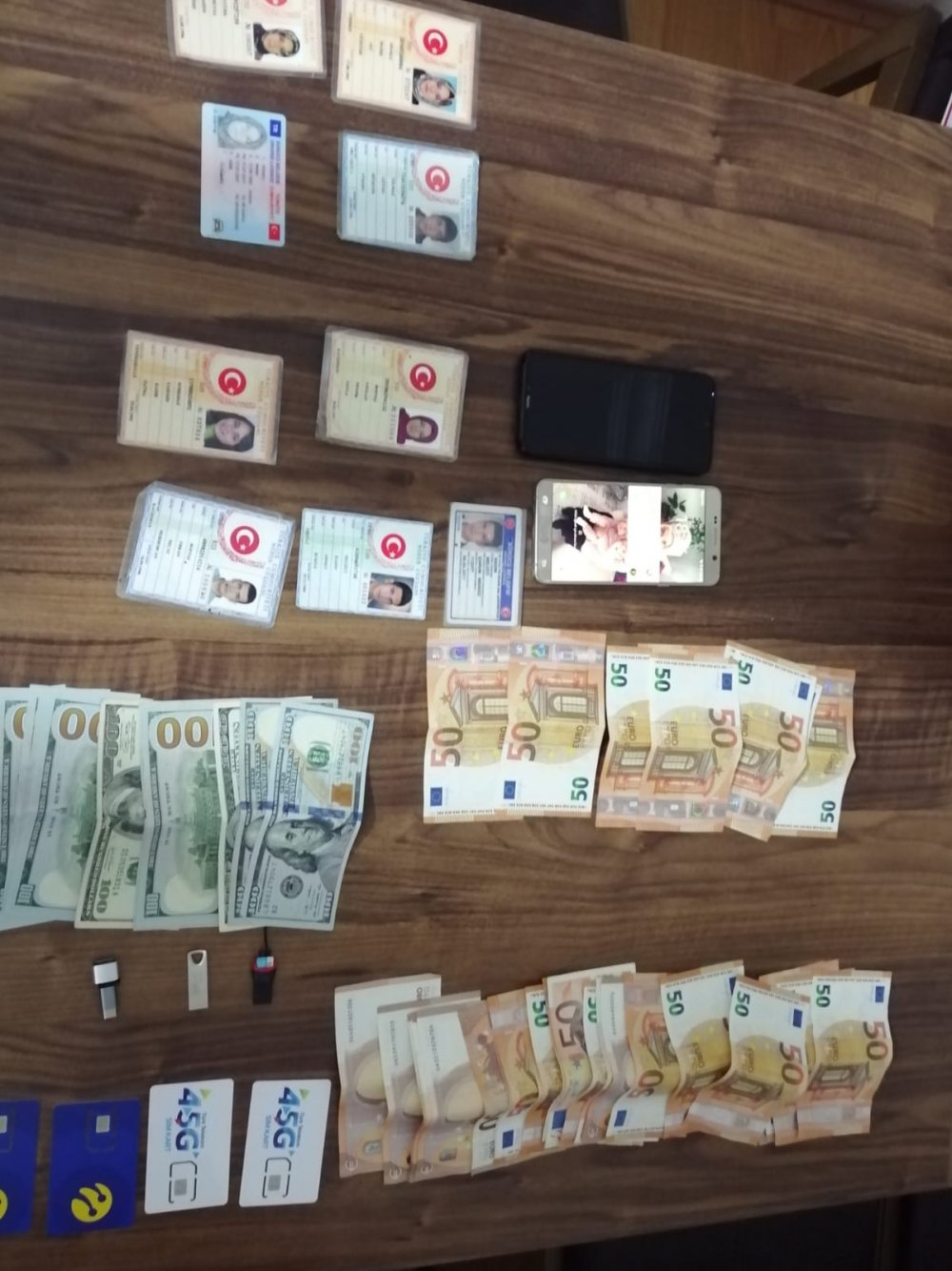 FETÖ üyesi 'mahrem abi ve abla' gaybubet evinde yakalandı