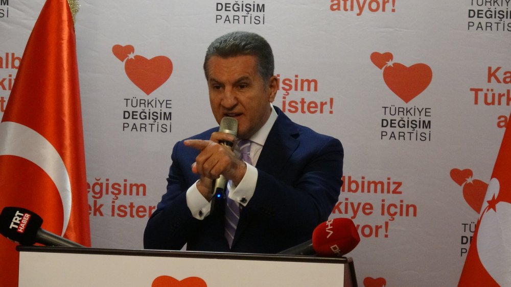 Sarıgül: Bizim olmazsa olmazımız bayrağımız ve toprağımızdır