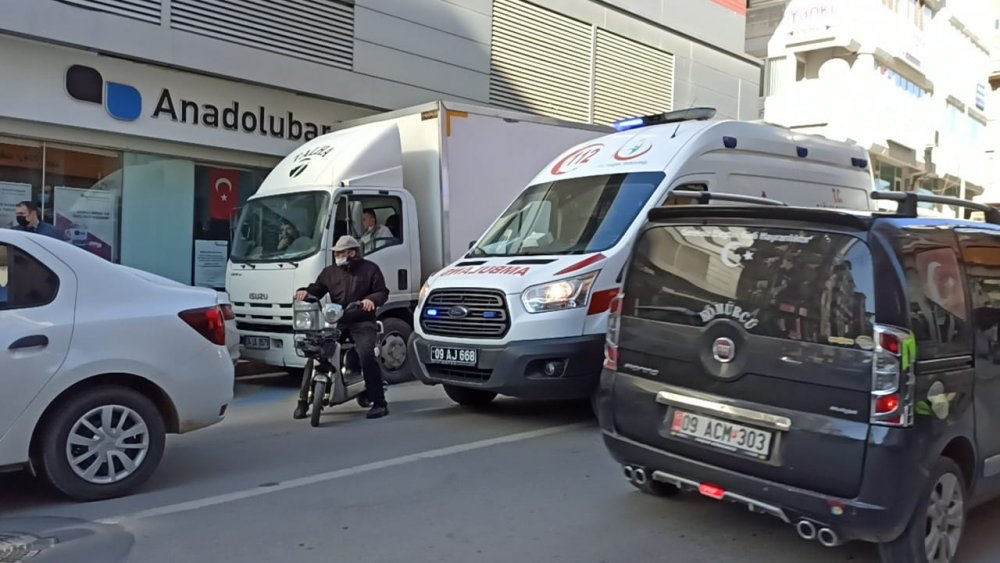 Seyir halindeyken, direksiyonda fenalaştı