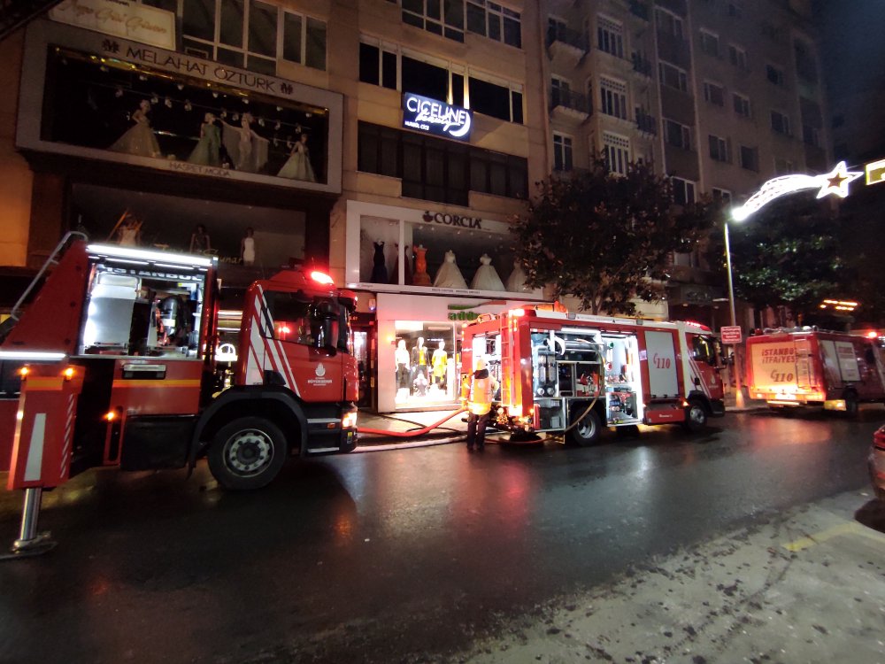 Şişli'de korkutan yangın