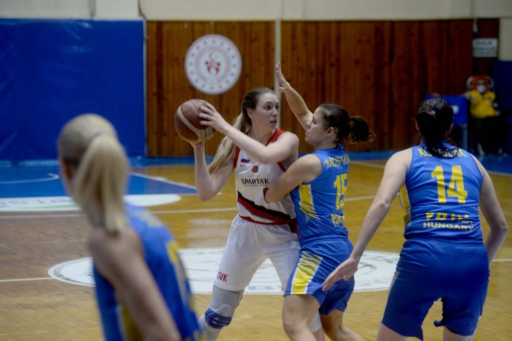 Spartak Moskova-CEKK Cegled : 78 - 61