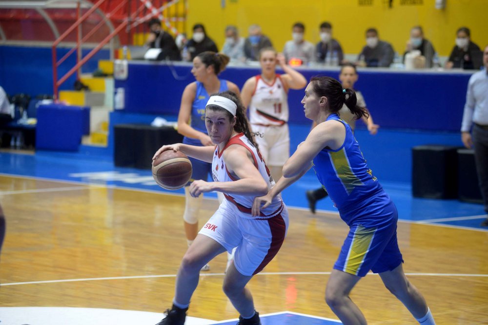 Spartak Moskova-CEKK Cegled : 78 - 61