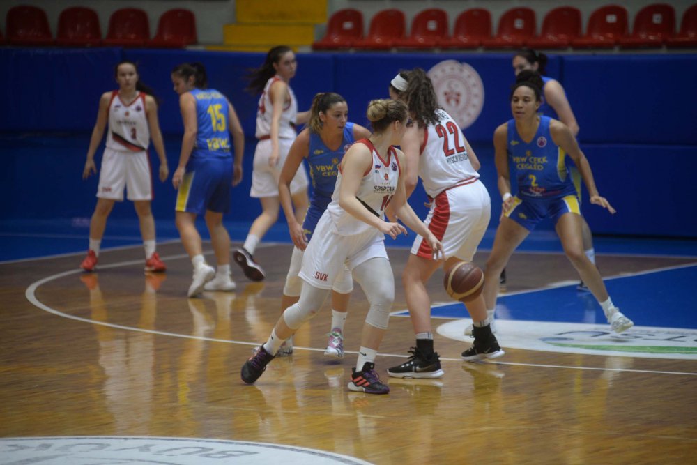Spartak Moskova-CEKK Cegled : 78 - 61