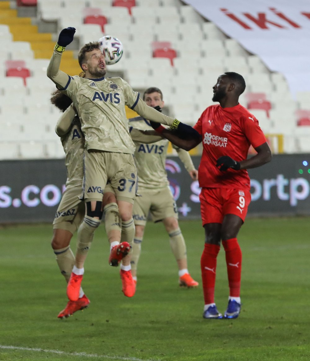 Demir Grup Sivasspor - Fenerbahçe: 1-1