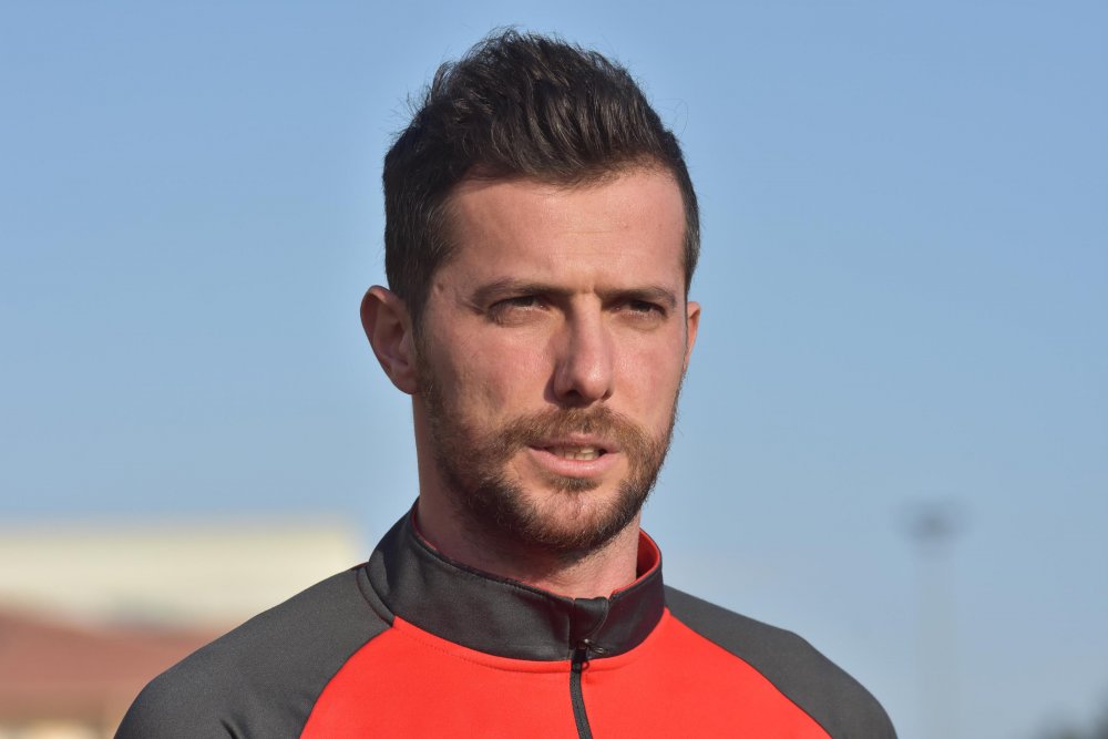 Kayserispor Teknik Direktörü Petrescu: Bu sezon ligde kalalım yeter