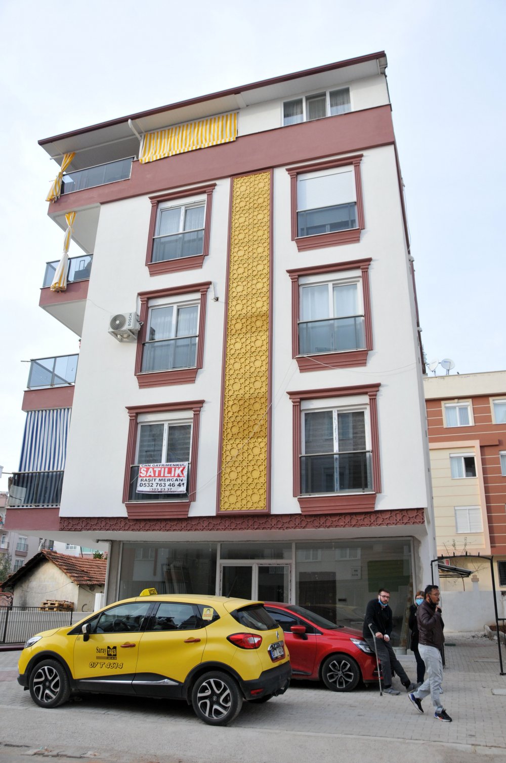 Antalya'da baba- oğul, gaziyi darbetti iddiası