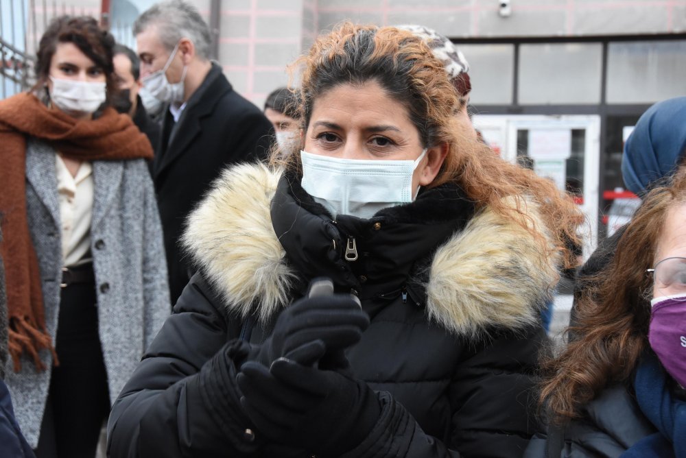 Boşanma aşamasındaki eşinin hayatını hunharca sonlandıran kocaya  17 yıl hapis
