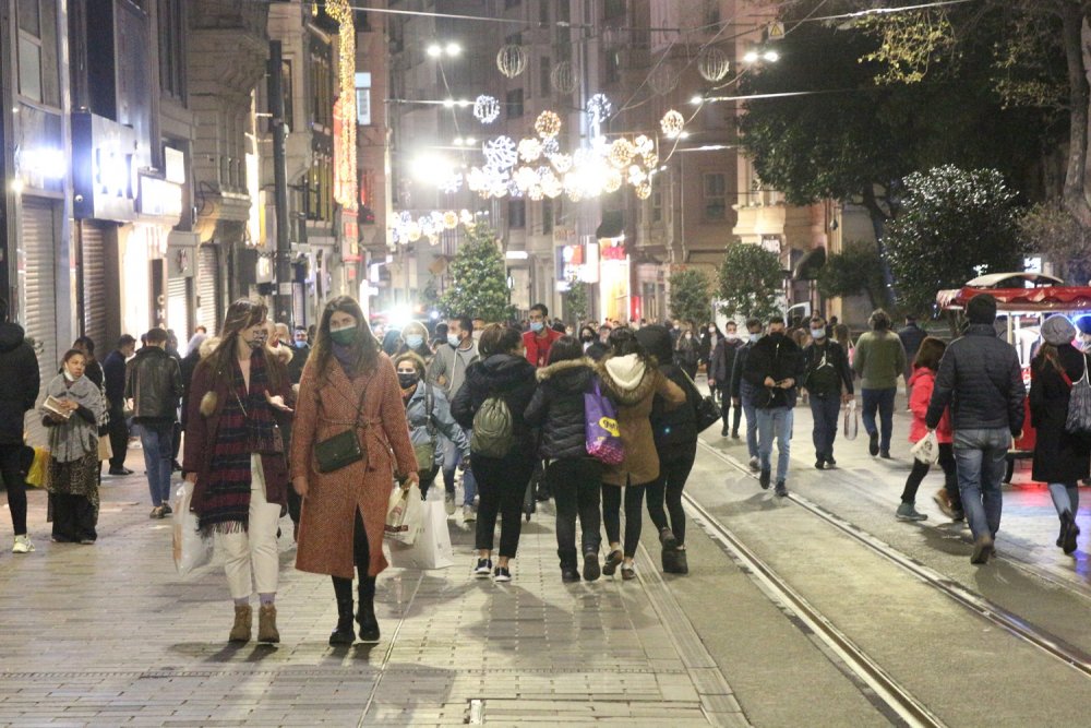 Hafta sonu sokağa çıkma kısıtlaması