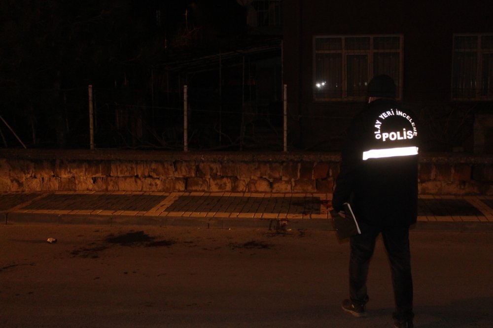 Kayseri'de bıçaklı kavga: 2 yaralı