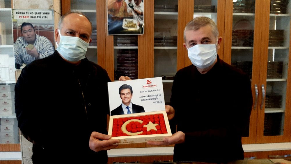Prof. Dr. Mehmet Öz'e, Edirne'den 'Türk bayraklı' şifa kaynağı