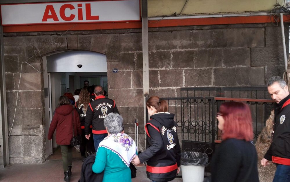 REFORMLARA BAŞLAMANIN TAM DA YERİ VE ZAMANI: Dünya'da yapılan kadınlara yönelik şiddet ve taciz olaylarını protesto etmek için danslı portesto 