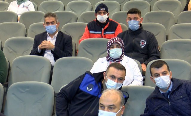 Esenler Belediyesi’nde sözleşme sevinci; yüzde 28 zam uygulanacak