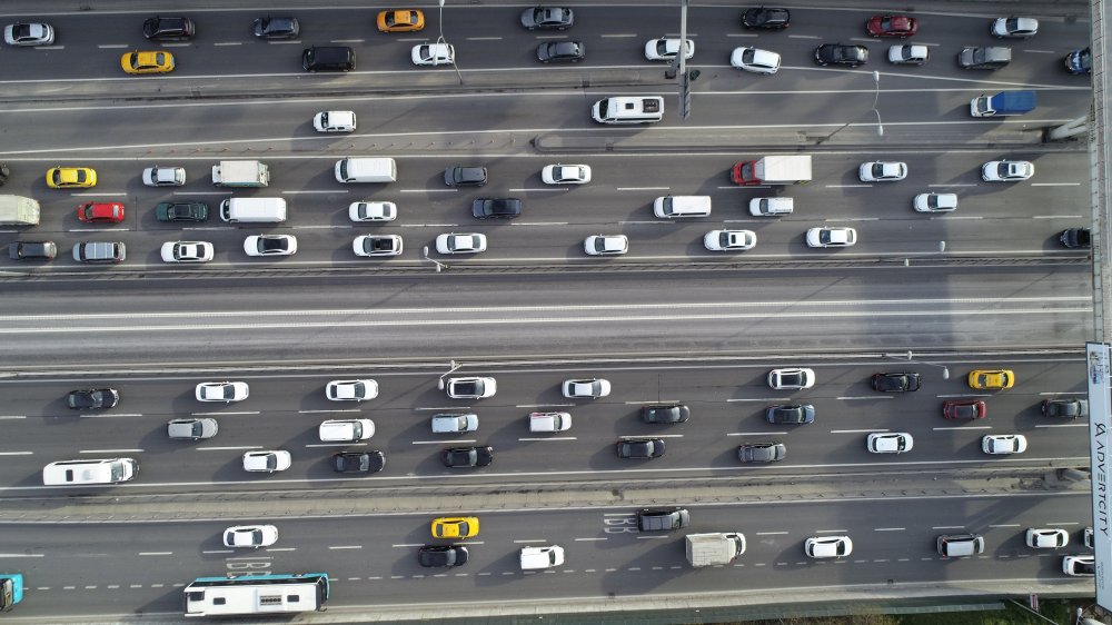 İstanbul'da kısıtlama öncesi trafik yoğunluğu