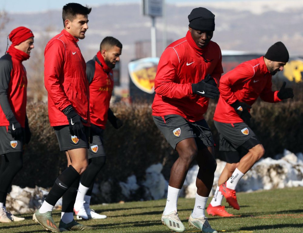 Kayserispor'da Fenerbahçe maçı hazırlıkları devam ediyor