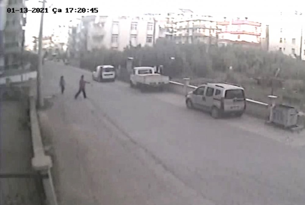 Otizmli çocuğu döven kargo görevlisine tazminat davası