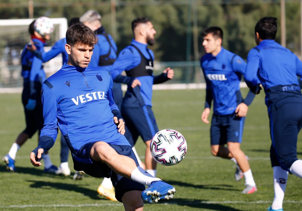 Trabzonspor'da Abdulkadir Parmak'ın oynaması zor