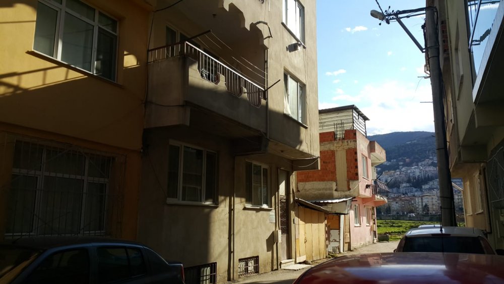 Bursa'da dizi oyuncusu hayatını kaybetti, polis soruşturma başlattı
