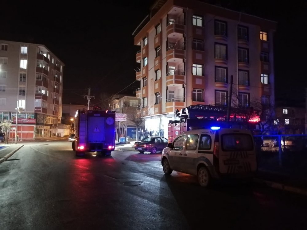 Ekmek fırınında kaynak yapan işçi, yük asansörünün altında kalarak hayatını kaybetti