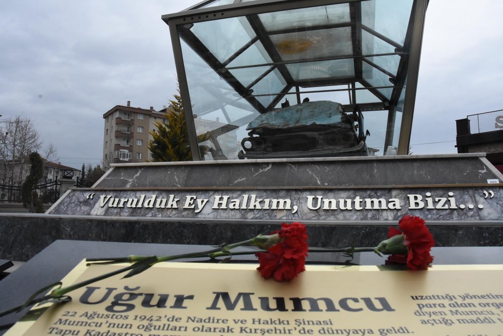 Eskişehir'de Uğur Mumcu'nun otomobili sergileniyor